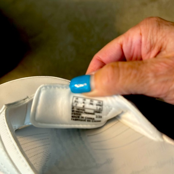 Clarks Cloudsteppers Sunmaze Sky WHITE Size 8M.  Gently used in box - Picture 4 of 4